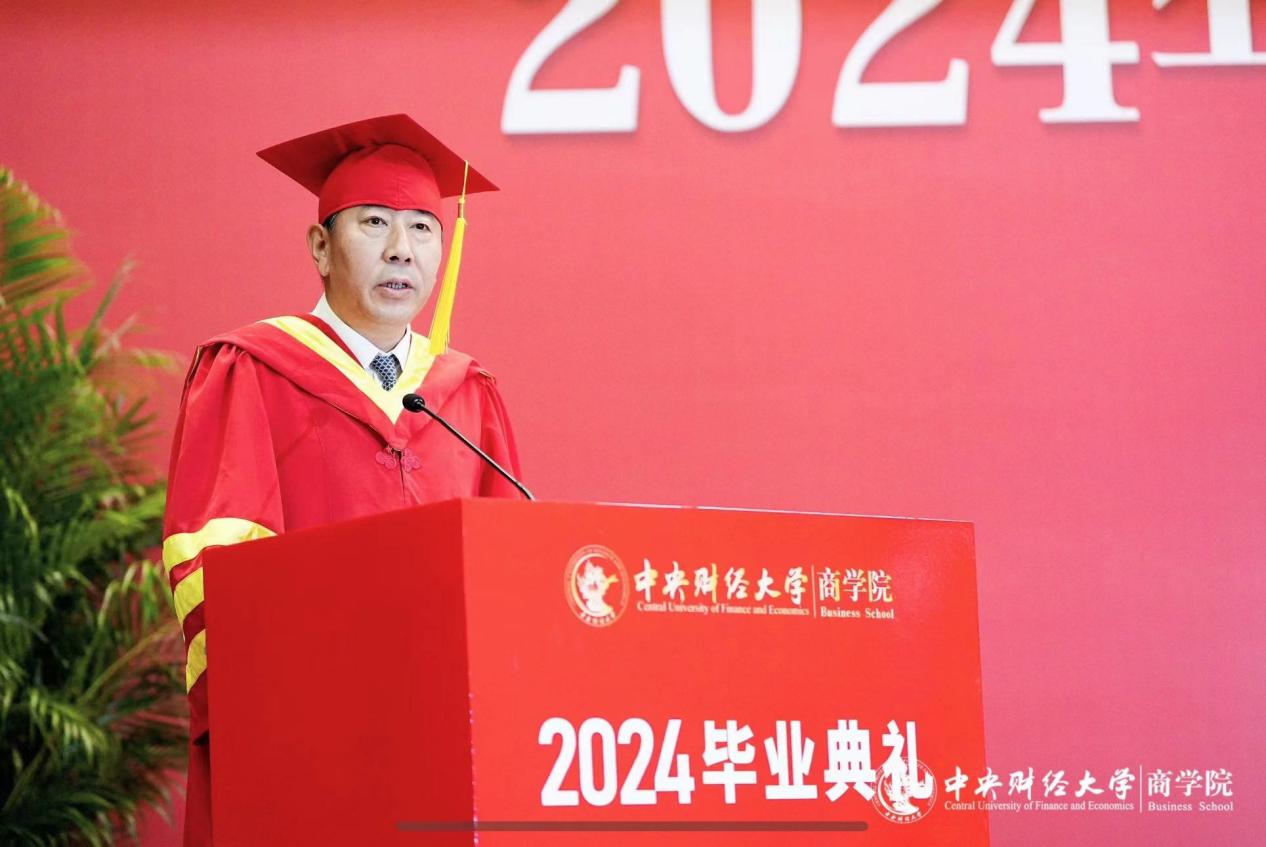 9499www威尼斯党委常委、副校长范卫宏